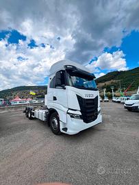 IVECO S-WAY AS260S51 A TELAIO