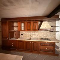 Cucina in legno classica