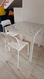 Tavolo 75x75cm + 2 sedie