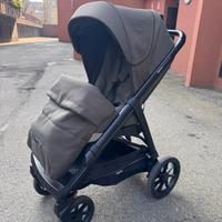 Passeggino Inglesina Aptica XT - system quattro