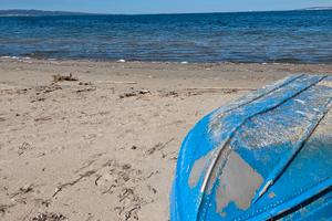 PIANO TERRA con GIARDINO fronte MARE