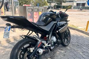 Yamaha YZF-R125 (2011)