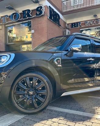 Mini Cooper SD Countryman ALL4 Total Black +C.AUTO