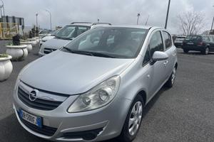 opel corca benzina