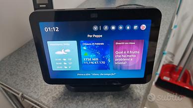 Echo Show 8 + Stand (nuovo) 