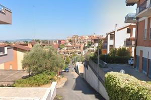 Monterotondo elegante bilocale arredato