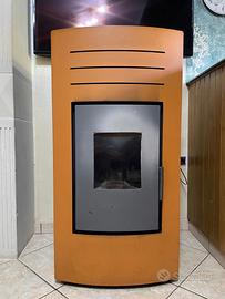 Stufa a pellet Hydro kantina 20/24kw