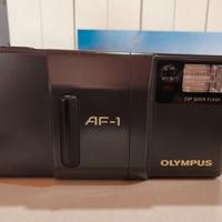 Macchina fotografica analogica Olympus