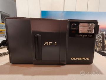 Macchina fotografica analogica Olympus