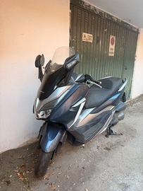 Honda Forza 300 TRATTABILE Scooter