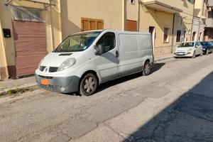 Renault Trafic passo lungo solo 110000 km