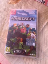 Nintendo Switch lite con gioco in omaggio