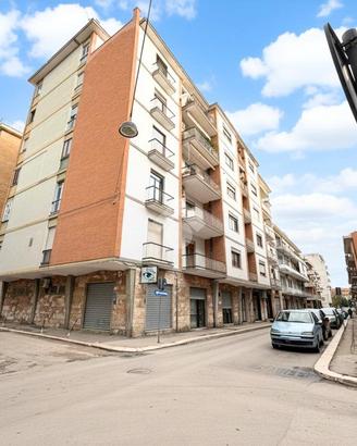 NEGOZIO A LUCERA