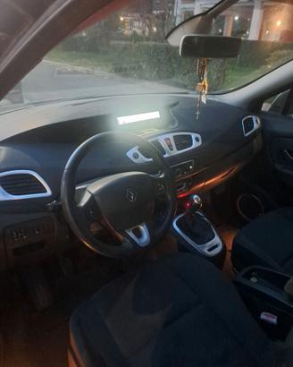 Renault secenic