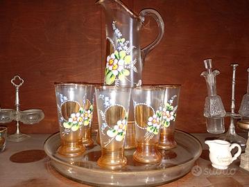 Caraffa con bicchieri antica