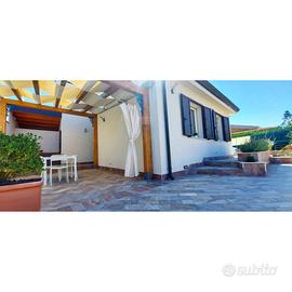 A meno di 100mt da lungomare principale Campofelic