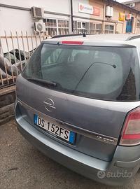 Auto Opel Astra 1.9 120 cv