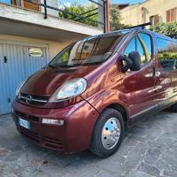 Opel Vivaro Gancio Traino 