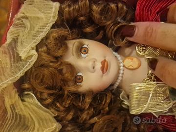 bambola da collezione teorema