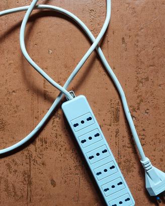 Presa multipla bipasso