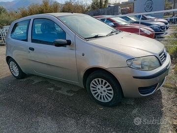 Fiat Punto 1.2i cat 3 porte ( impianto GPL) x neop