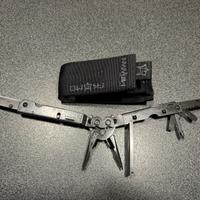 Attrezzo multiuso Leatherman