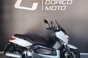Yamaha X-Max 250