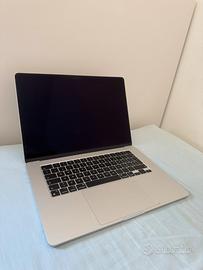 MacBook Air M3 15’ 16gb RAM 512gb