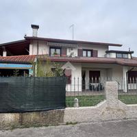 PORZIONE DI BIFAMILIARE A LEGNARO