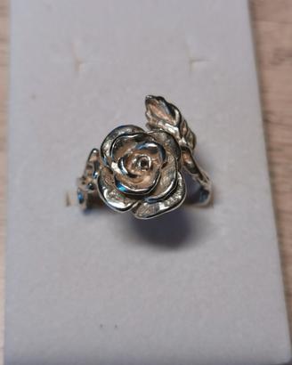 Anello artigianale a forma di Rosa 