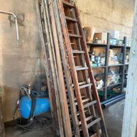 Scale in legno vintage
