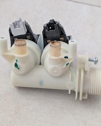 Elettrovalvola acqua Hotpoint Ariston FML703EU