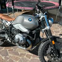 BMW scrambler R Nine T