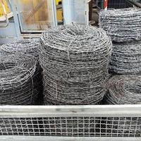 Bobine di filo spinato