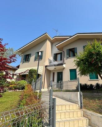 3 LOCALI A PIANEZZE