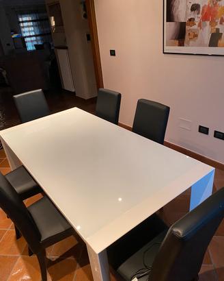 Set tavolo allungabile + 8 sedie ecopelle