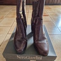 Stivaletti pelle Nero Giardini 