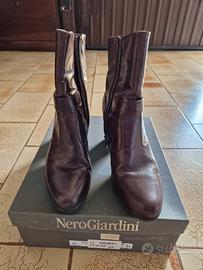 Stivaletti pelle Nero Giardini 