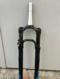 Forcella rock shox reba