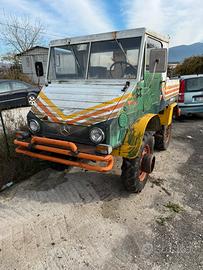 Mercedes-Benz Unimog 411