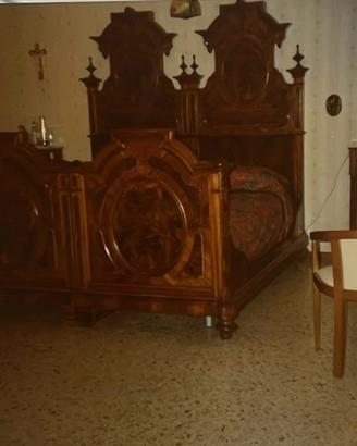 Letto antico