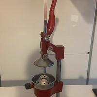 Spremiagrumi meccanico