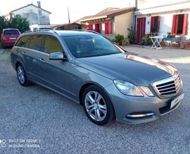 Mercedes-benz E 250 4 MATIC CDI BlueEFFICIENCY Ava