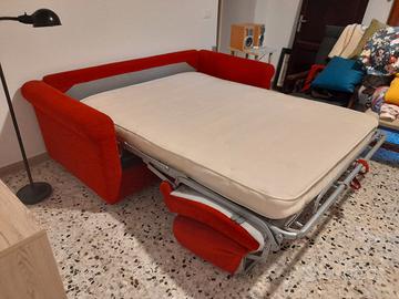 Divano letto matrimoniale