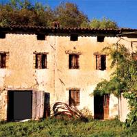 Rustico e terreni a Refrontolo (TV)