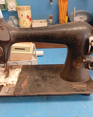 Singer vintage funzionante. euro 50