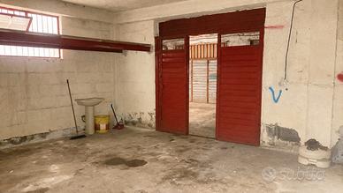 Garage 42Mq Aci Catena