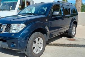 Nissan Pathfinder 2.5 dCi 4x4 7p