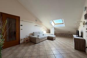 2 LOCALI A BRUINO