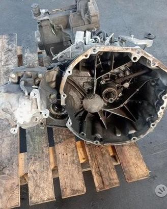 Cambio Manuale Per Nissan Quashqai 4x4 M9R 2.0 TD